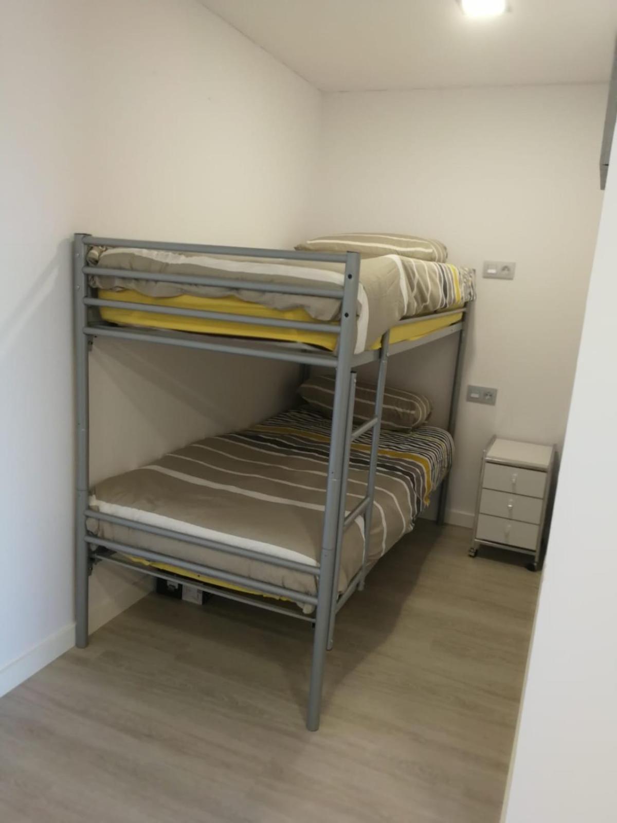 La Moderna Apartament Салоу Екстериор снимка